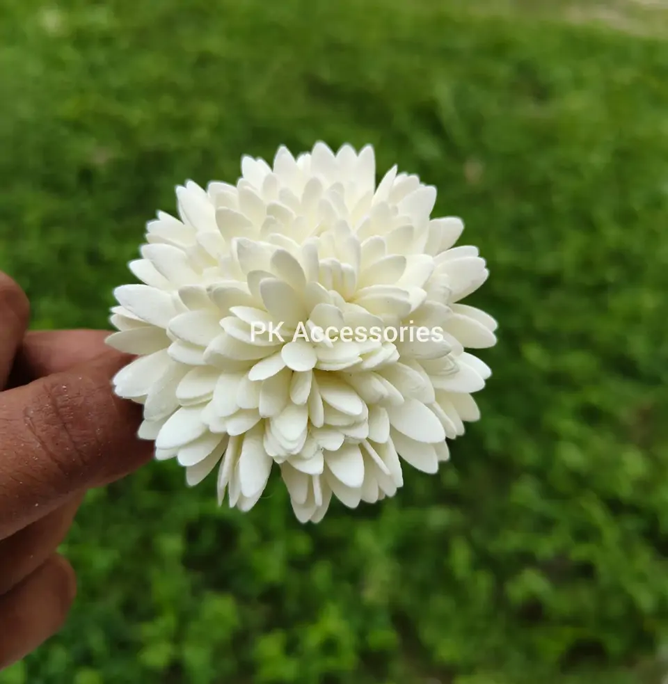 Foam mullai alligator clip 
