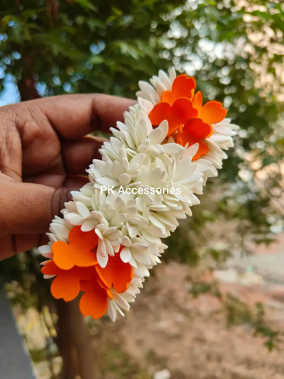 Mullai × Kanakambaram clip